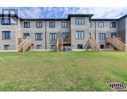 74 - 3380 SINGLETON AVENUE - 36
