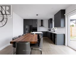 62 CRESTVIEW DRIVE - 13