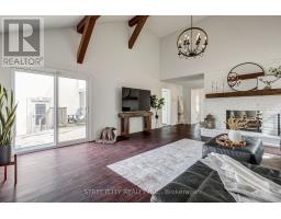 7 THISTLE COURT - 22