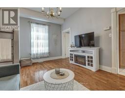 10 JESSIE STREET - 12