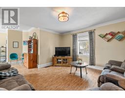 103 RICHMOND STREET S - 26