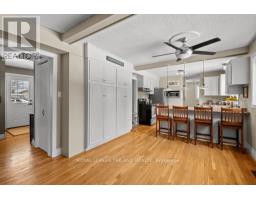 21 SHERWOOD CRESCENT - 16