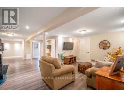21 SHERWOOD CRESCENT - 23