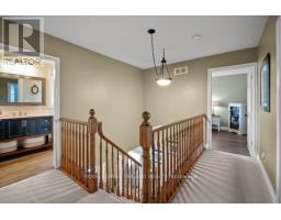 21 SHERWOOD CRESCENT - 28