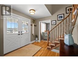 21 SHERWOOD CRESCENT - 7