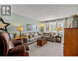 21 SHERWOOD CRESCENT - 8