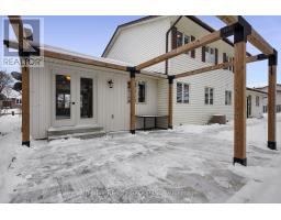 51 QUEEN STREET - 36