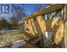 61 MCLEOD CRESCENT - 38