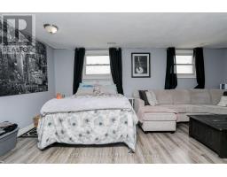 139 COULTER AVENUE - 23