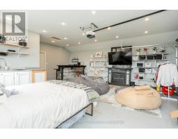 139 COULTER AVENUE - 28