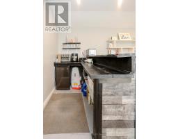 139 COULTER AVENUE - 32