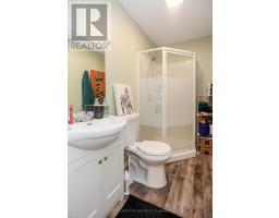 139 COULTER AVENUE - 34