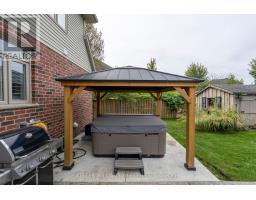 252 CHAMBERS COURT - 42
