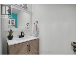 11 PONSFORD PLACE - 14