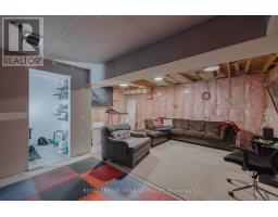 711 SPRINGWOOD CRESCENT - 27