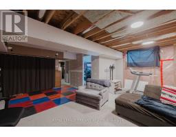 711 SPRINGWOOD CRESCENT - 28
