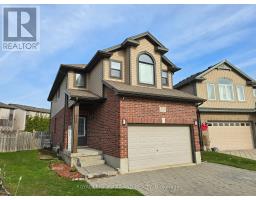711 SPRINGWOOD CRESCENT - 3
