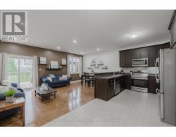 711 SPRINGWOOD CRESCENT - 6