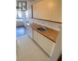 509 - 1600 ADELAIDE STREET N - 12