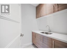 207 UNION AVENUE - 34
