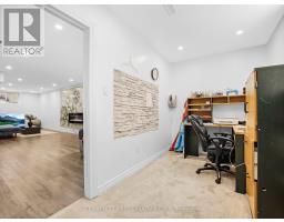 207 UNION AVENUE - 39