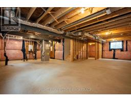 207 EAGLE STREET - 38
