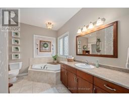10 SANDPIPER PLACE - 12