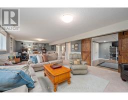 10 SANDPIPER PLACE - 25