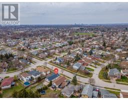 40 BEXHILL DRIVE - 42