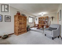 11 TUMBLEWEED CRESCENT - 7