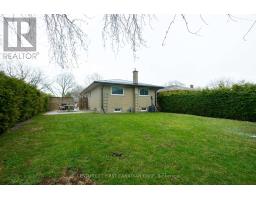 19 APONI CRESCENT - 20
