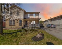 53 ERICA CRESCENT - 3