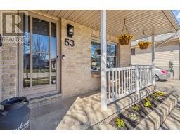 53 ERICA CRESCENT - 6