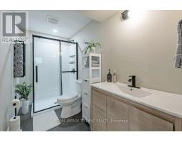 178 GILMOUR DRIVE - 35