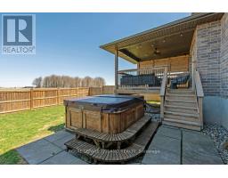 178 GILMOUR DRIVE - 40