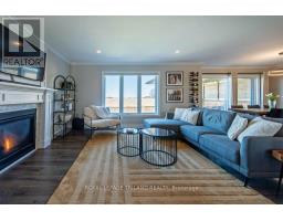 178 GILMOUR DRIVE - 8