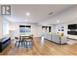 2180 YELLOWBIRCH PLACE - 32