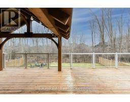 2180 YELLOWBIRCH PLACE - 36