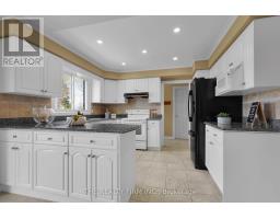 7026 DIANE CRESCENT - 10
