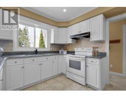 7026 DIANE CRESCENT - 11