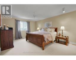 7026 DIANE CRESCENT - 21