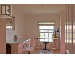 102 - 900 PONDVIEW ROAD - 17