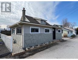 134 MAUD STREET - 3