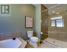 25 - 181 SKYLINE AVENUE - 20