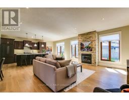 25 - 181 SKYLINE AVENUE - 6