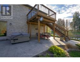 675 BENNETT CRESCENT - 11