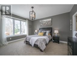 675 BENNETT CRESCENT - 29