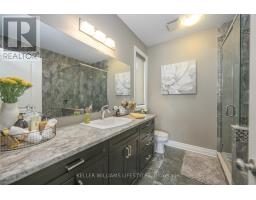 675 BENNETT CRESCENT - 31