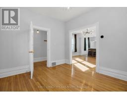 879 TRAFALGAR STREET - 12