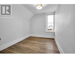879 TRAFALGAR STREET - 21